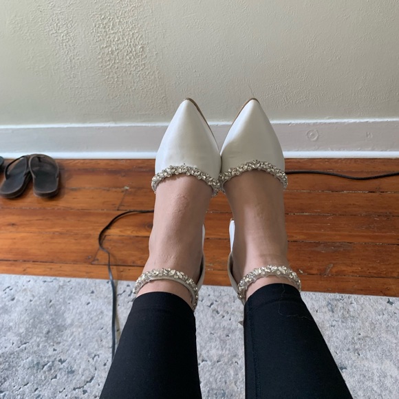 Cute custom ivory wedding shoes! - Picture 2 of 4